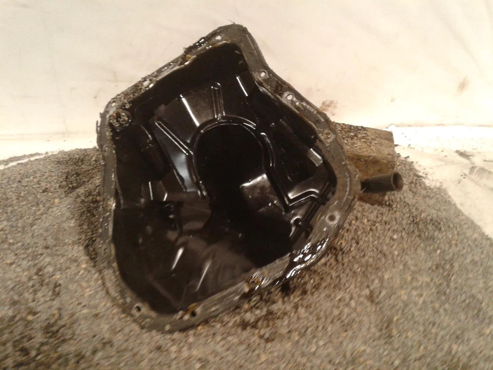 Used Engine Oil Pan fits: 2009 Subaru Legacy 2.5 Grade A - Image 2 of 4