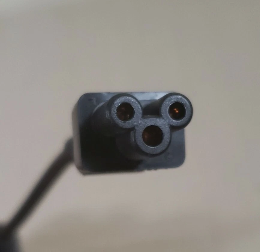 Belkin Notebook Travel Surge Protector. Replacement Part Model FSC791-C6 - Image 2 of 4