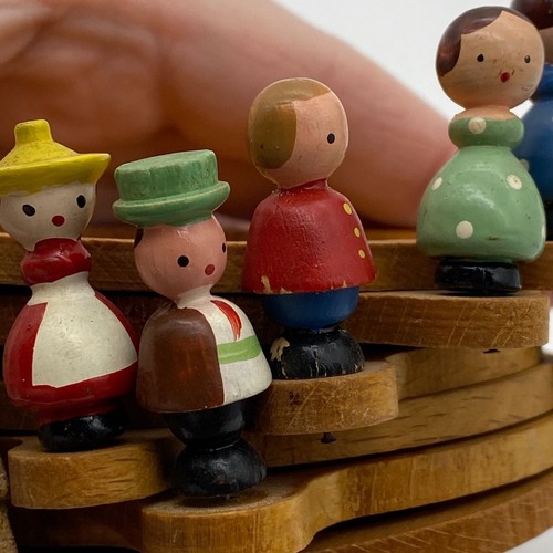 Set sottobicchieri vintage Sevi fatti a mano in legno impilabili Italia Alpi Tirolesi MCM dolore alle mani - Foto 6 di 15