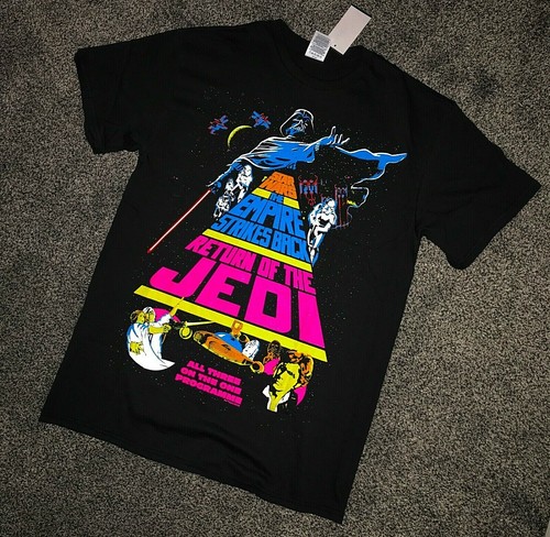 T-SHIRT black neon pink multicolor text 