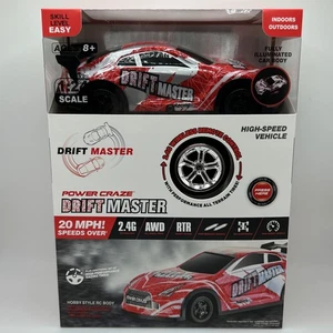 Maître d'entraînement de la craze électrique AWD Voiture de télécommande 1:24 Véhicule à grande vitesse GTR