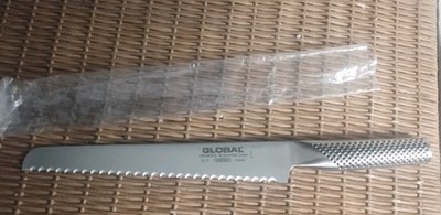 Global Cromova 18 Stainless Steel G-9 Yoshikin Made in Japan 8.5'' Bread Knife