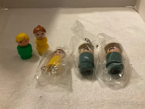 Vintage Fisher Price Little People Lot of 6 ONE w/ A METAL BALL BEARING IN BASE