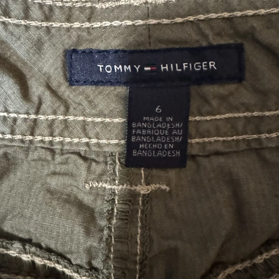 Pantalones Cortos Tommy Hilfiger Para Mujer 6 Bolsillos Utilitarios de Carga Verde Exterior 100% Algodón Foto 3 de 4