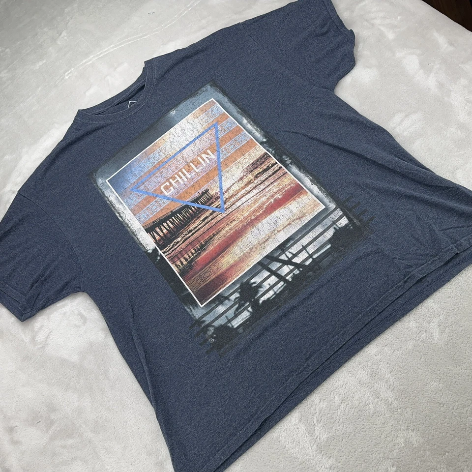 Хорошо изношенная мужская рубашка Los Angeles XXL 2XL синяя с графикой спереди вырез лодочкой чилин - Изображение 4 из 4