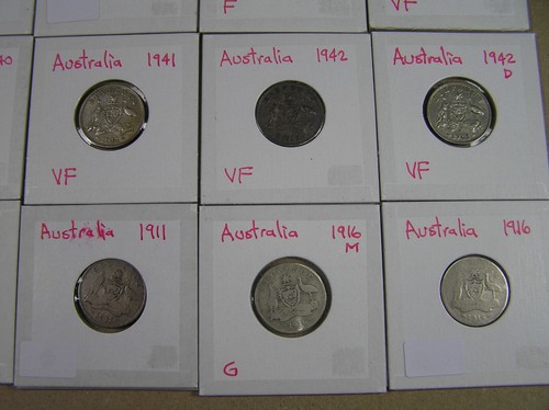 Australia Lot of 32 Silver Coins, 1910 - 1963 diff dates-types, Shilling, 6P, 3P - Picture 3 of 12