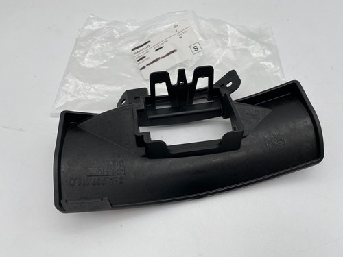 2015+ Bentley Bentayga Passenger Front Mount Bracket RH Genuine 36A 907 114 D - Picture 3 of 7