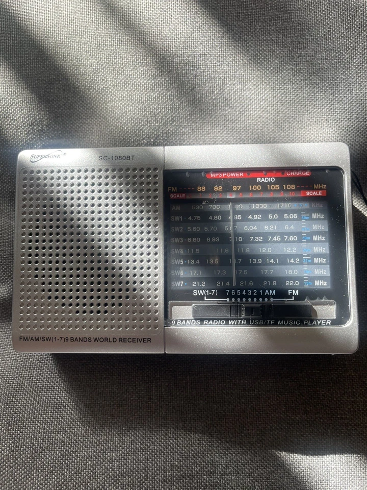 Supersonic 9-Band Rechargeable Bluetooth AM/FM Radio (Black) with USB/SD MP3 - Image 4 of 4