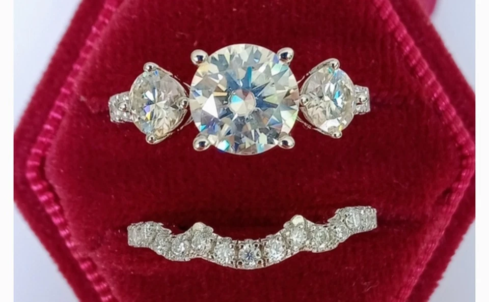 Elegant 14k  White Gold Diamond Wedding Ring Set Moissante 3.64 Carats Size 5 - Image 2 of 2