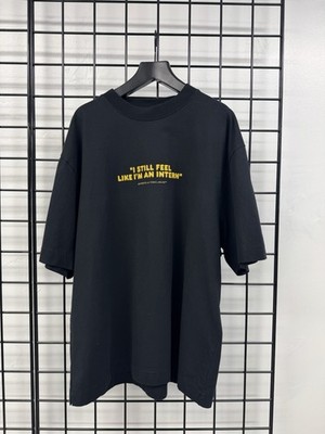 Size S- OFF-WHITE T-SHIRT I STILL FEEL LIKE I'M AN INTERN TEE