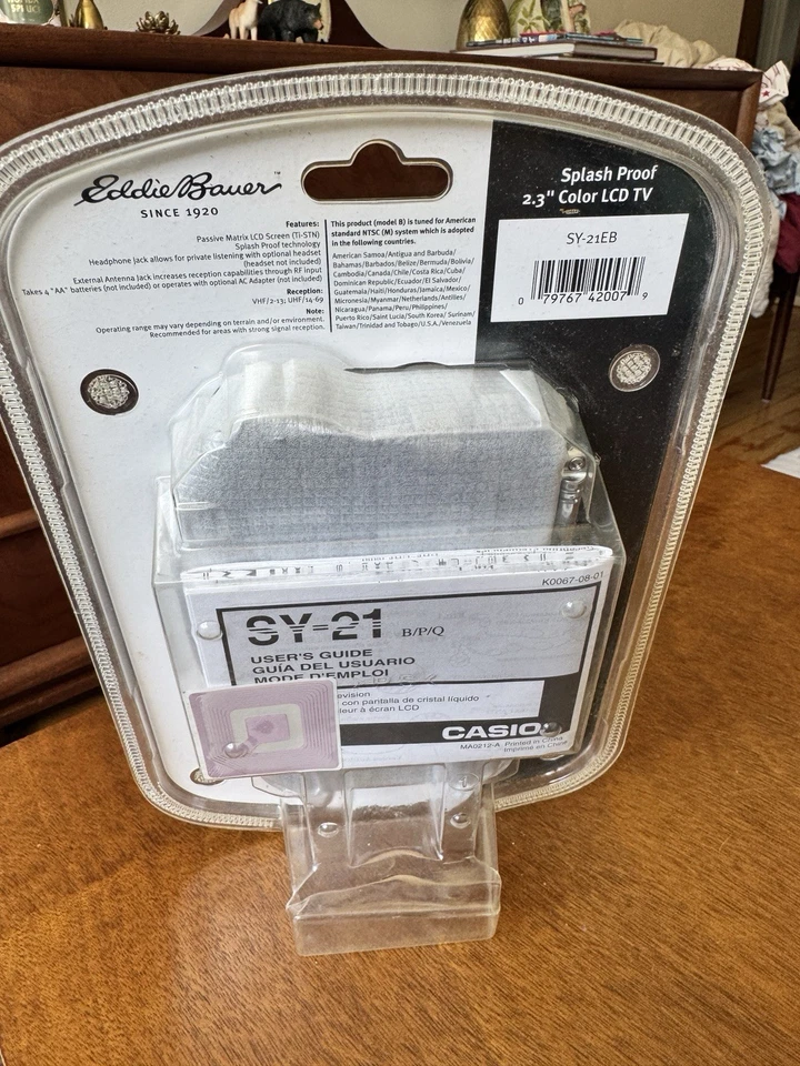 New Eddie Bauer Casio SY-21 Water Resistant Portable Color 2.3" LCD Analog TV - Image 4 of 4
