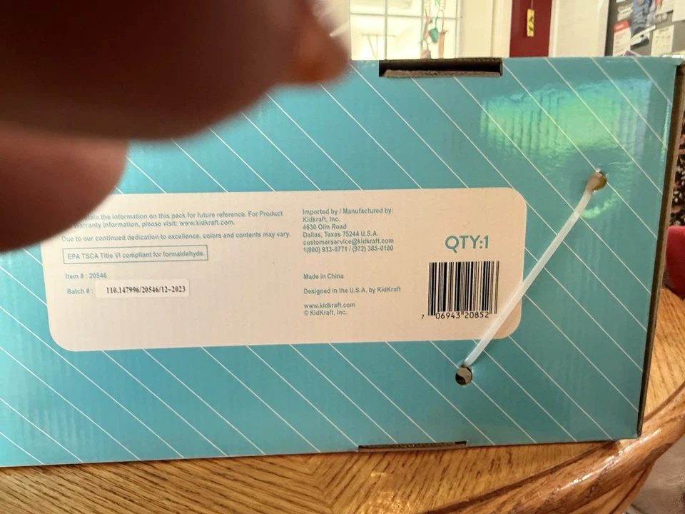 Casa de muñecas portátil KidKraft Tote-ables casa de muñecas con muñeca y 30 accesorios Foto 4 de 4