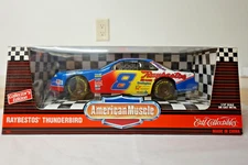ERTL 7221 RAYBESTOS FORD THUNDERBIRD  AMERICAN MUSCLE 1:18 SCALE N.I.B.