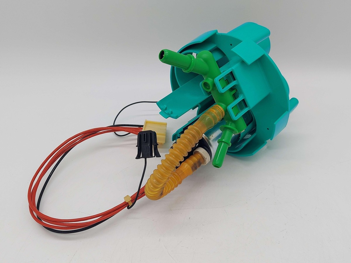 2023 McLaren Artura Fuel Pump 100132778 3K KM | eBay
