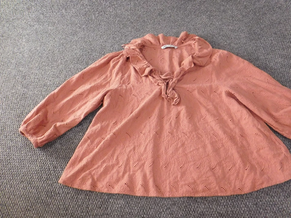 Zara Mujer Top XL Rosa Paisley Top Pullover Clásico Cuello en V Hueco Foto 3 de 4