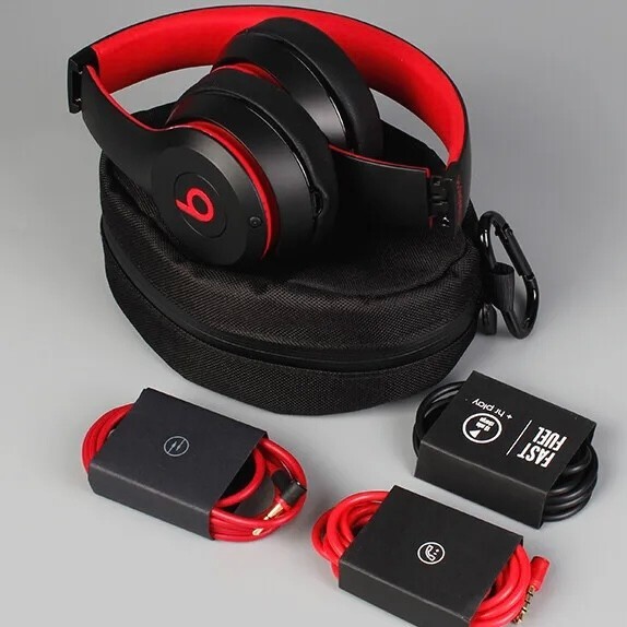 NEW SEALED - Beats Solo3 Wireless Headphones Decade Collection