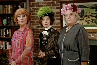 Bewitched Samantha's mother and aunts snapshot from TV digital reprint 4x6 