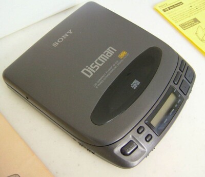 Sony Discman D-202 CD player Vintage Audio Walkman Retoro With Box