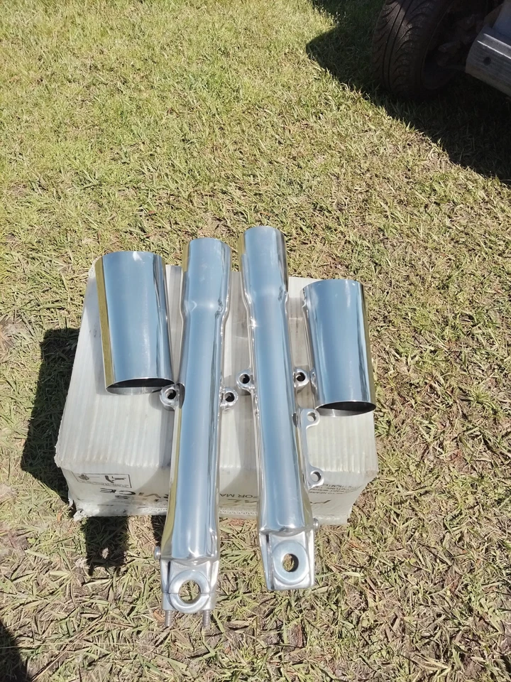 Piernas y cencerros Harley Softail pulidos 2001 Fat Boy 45915-00 45916-00 Foto 2 de 4