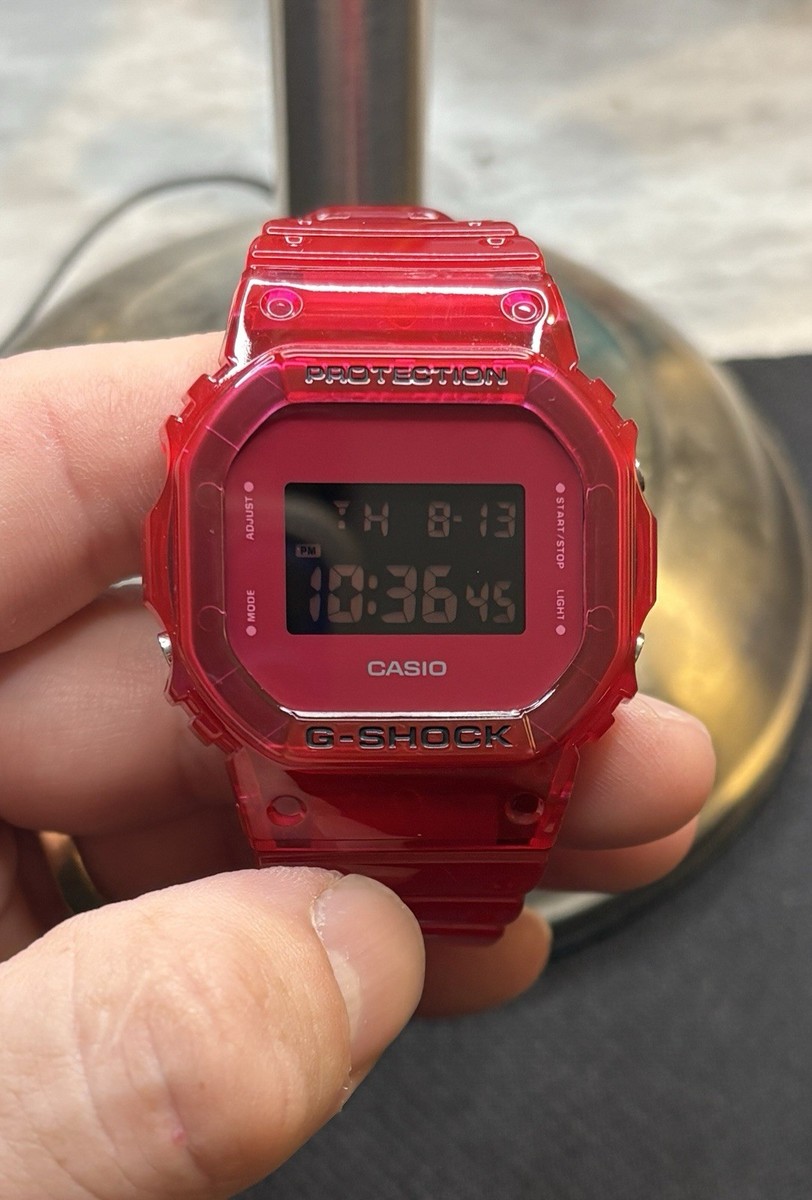 時計 CASIO3229 G-SHOCK DW-5600SB 時計 CASIO3229 G-SHOCK DW-5600SB DW5600SB-4 | Red Digital