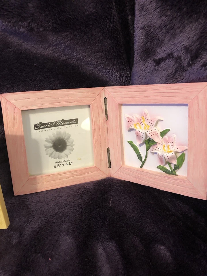 Tradewind Bay Botanicals Folding Frames 3D Flowers, Set Of 2, Size 4.5”x4.5” - Image 2 of 4