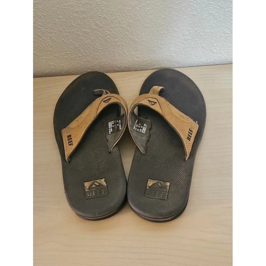 Sandálias masculinas Reef tamanho 7 marrom bronzeado abridor de garrafa chinelos de verão - Imagem 2 de 4