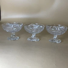 Vintage  Footed Dessert Ice Cream Pudding Cups Set of 3/Pinwheel /one Chip Under