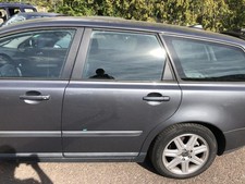Volvo V50 Typ M Tür hinten links Fondtü Rohbau 45500 Titanium Grey Metallic Volvo V50 Typ M Tür hinten links Fondtü Rohbau 45500 Titanium Grey Metallic