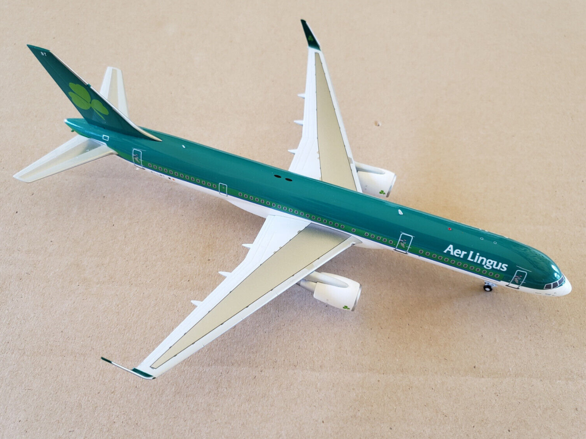 航空機・ヘリコプター Inflight 1:200 LTU B757-200 D-AMUG 航空機・ヘリコプター Inflight 1:200 LTU B757-200 D-AMUG