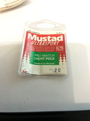 1 PKT 10 GRÖSSE 20 MUSTAD ULTRASPORT PRO MATCH LIGHT LEDGERING SPATEN ENDHAKEN