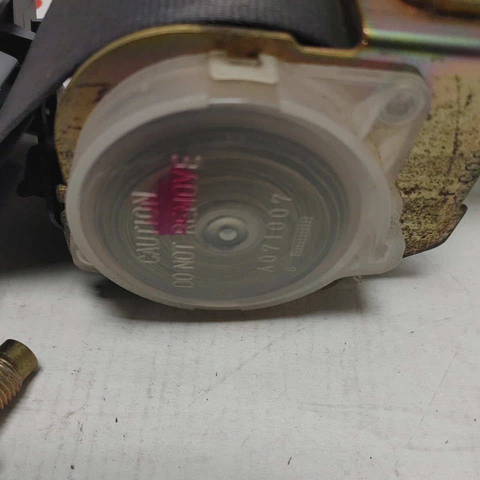 1995 1996 1997 Lexus LS400 4 Dr cinza cinto de segurança traseiro esquerdo segunda fila 7337050100B0 - Imagem 3 de 4