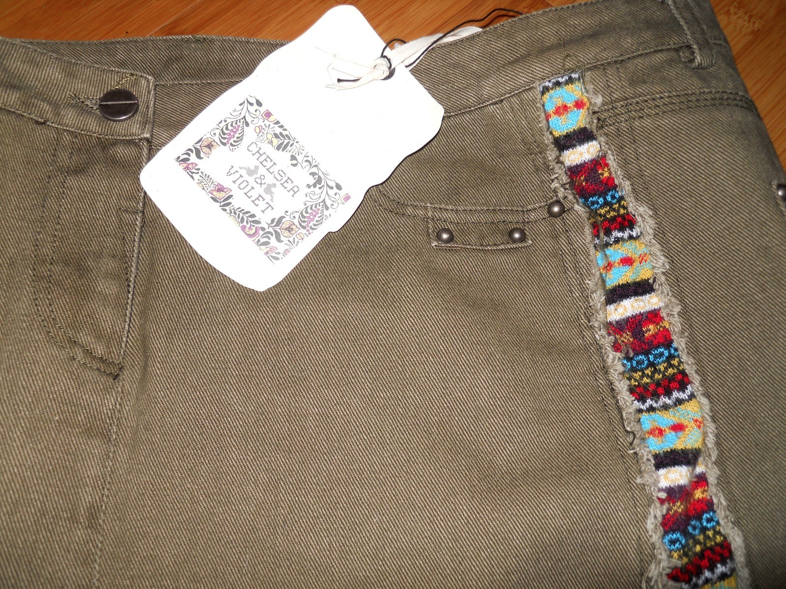 Chelsea & Violet Olive Green Fringed MiNi Skirt Size S NWT Dillards