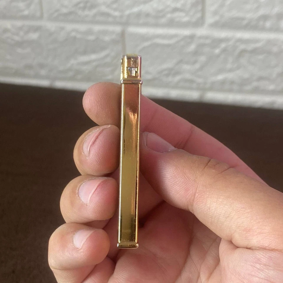 Tsubota Pearl Vintage Japón Encendedor Mujer Desnuda Foto 4 de 4