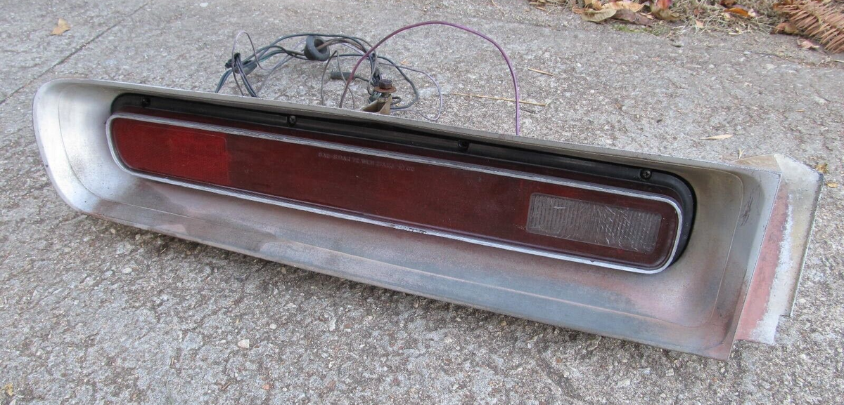Mopar B Body 1972 72 Dodge Charger NON Ralley Taillight Tail light
