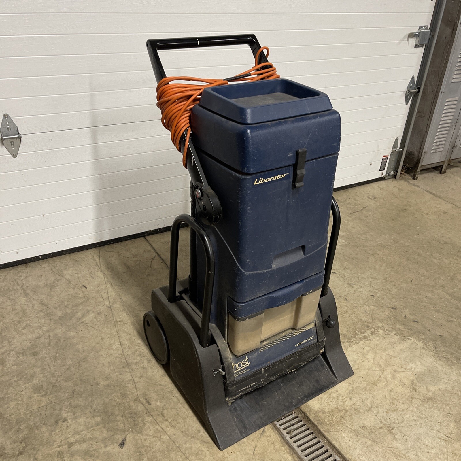 Host Liberator extractorVAC Dry Extraction Carpet Cleaning System EVM