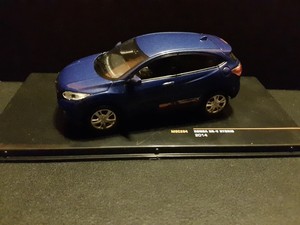 Honda HR-V Hybrid 2014 Diecast vehicle in scale 1/43  eBay