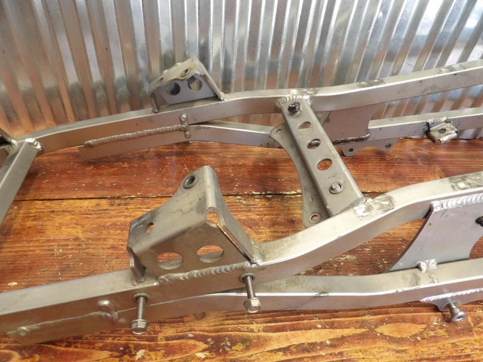 02-03 Kawasaki Ninja ZX9R REAR TAIL SEAT RAIL BRACKET SUB FRAME 32160-1769-458 - Image 3 of 4