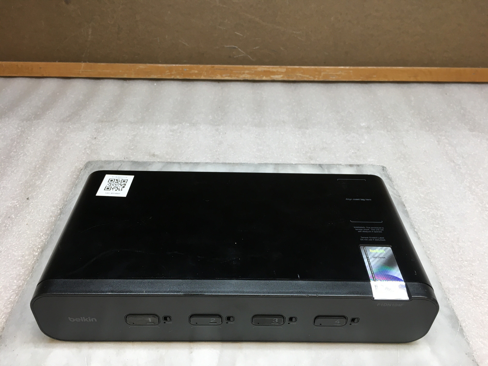 Belkin F1DN104F Advanced Secure 4-Port Dual-Head DVI-KVM Switch No Power Adapter