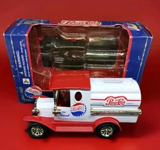 Golden Wheel Die Cast 1917 Pepsi Cola Delivery Truck Bank With Key 1:24 Scale...