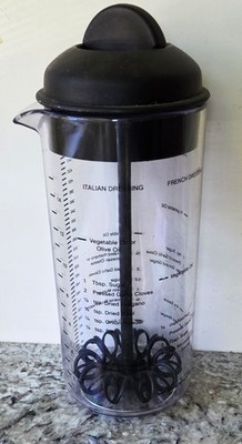 Pampered Chef Mix & Pour (16 oz.) Salad Dressing Maker [#2265] (EUC)