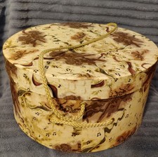 Round Lidded Hat Box