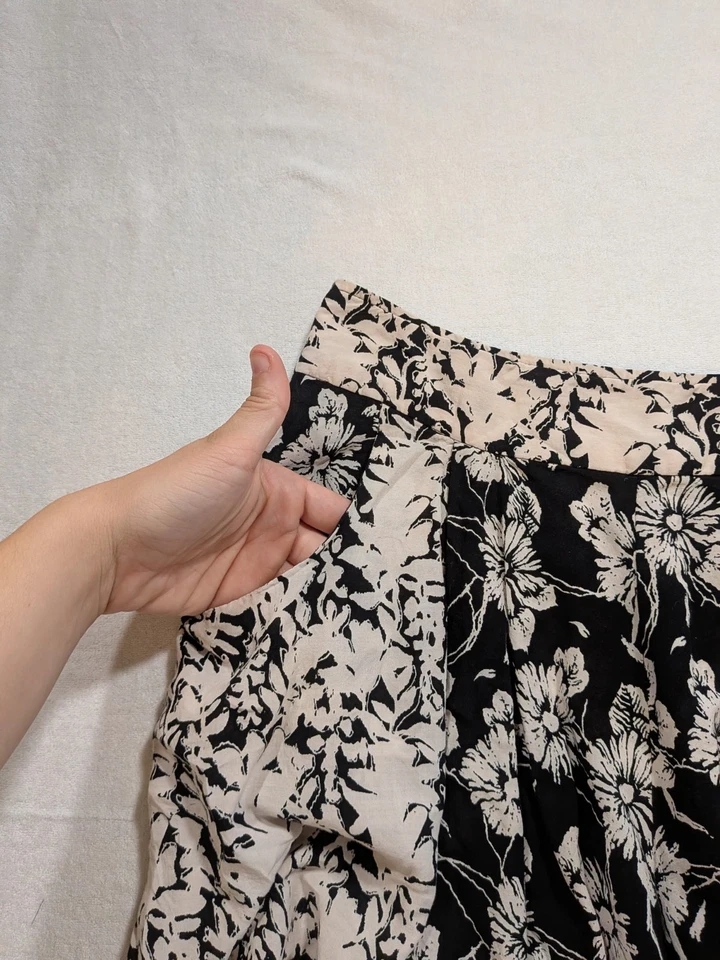 free people cream and black floral flowy shorts size 2 - Image 4 of 4