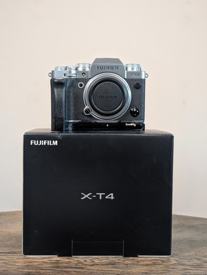 Fujifilm X-T4 - Spiegellose Systemkamera (Bildstabilisierung) - Silber - in OVP!