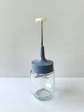 Vtg Gemco Glass Manual Nut/Food Chopper Powder Blue w/Stainless Steel Blades