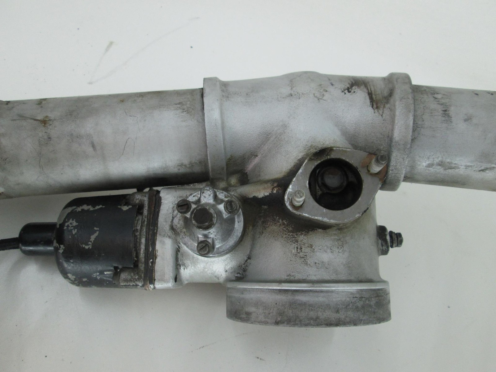 Rolls Royce Bentley T1 Silver Shadow carburetor air intake choke housing (USED)