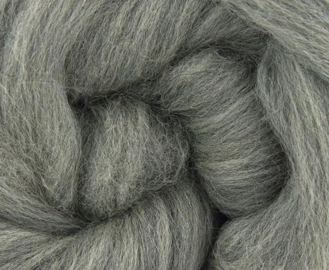 22lb wholesale gray wool roving bulk un dyed spinning,Felting,Chunky yarn,jumbo - Image 3 of 4