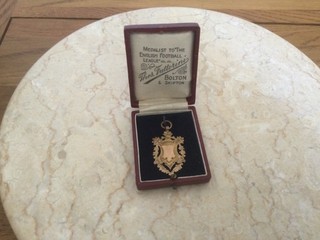 Antique Thomas Fattorini English Football League Fob Medal Hallmarked Gold Boxed