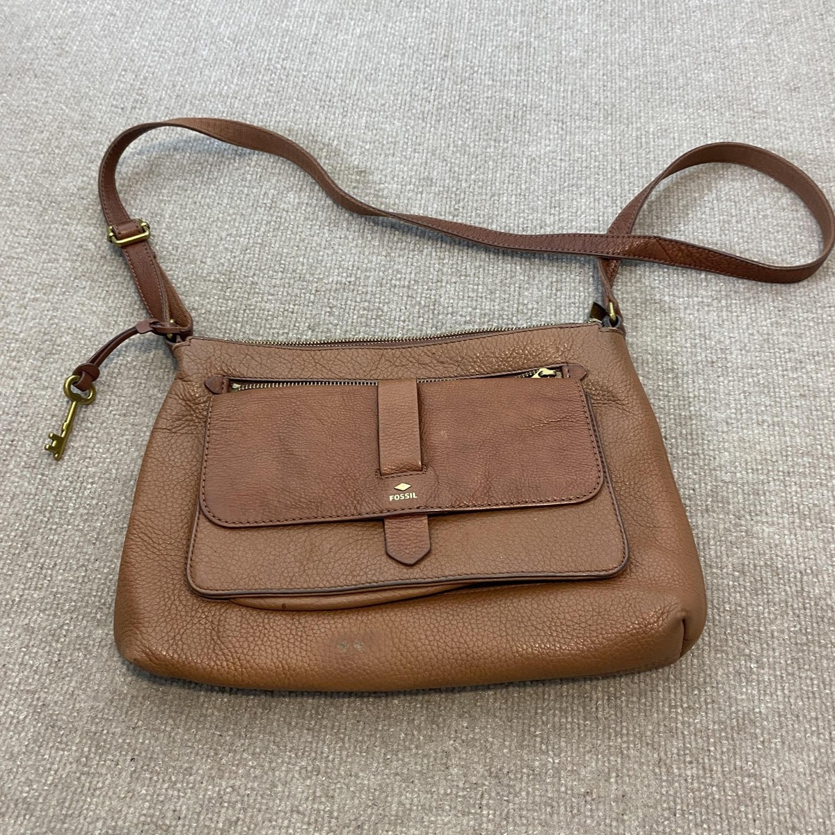 FOSSIL ベージュ レザーショルダーバッグ FOSSIL レザー 牛革 ショルダーバッグ ベージュ レディース フォッシル