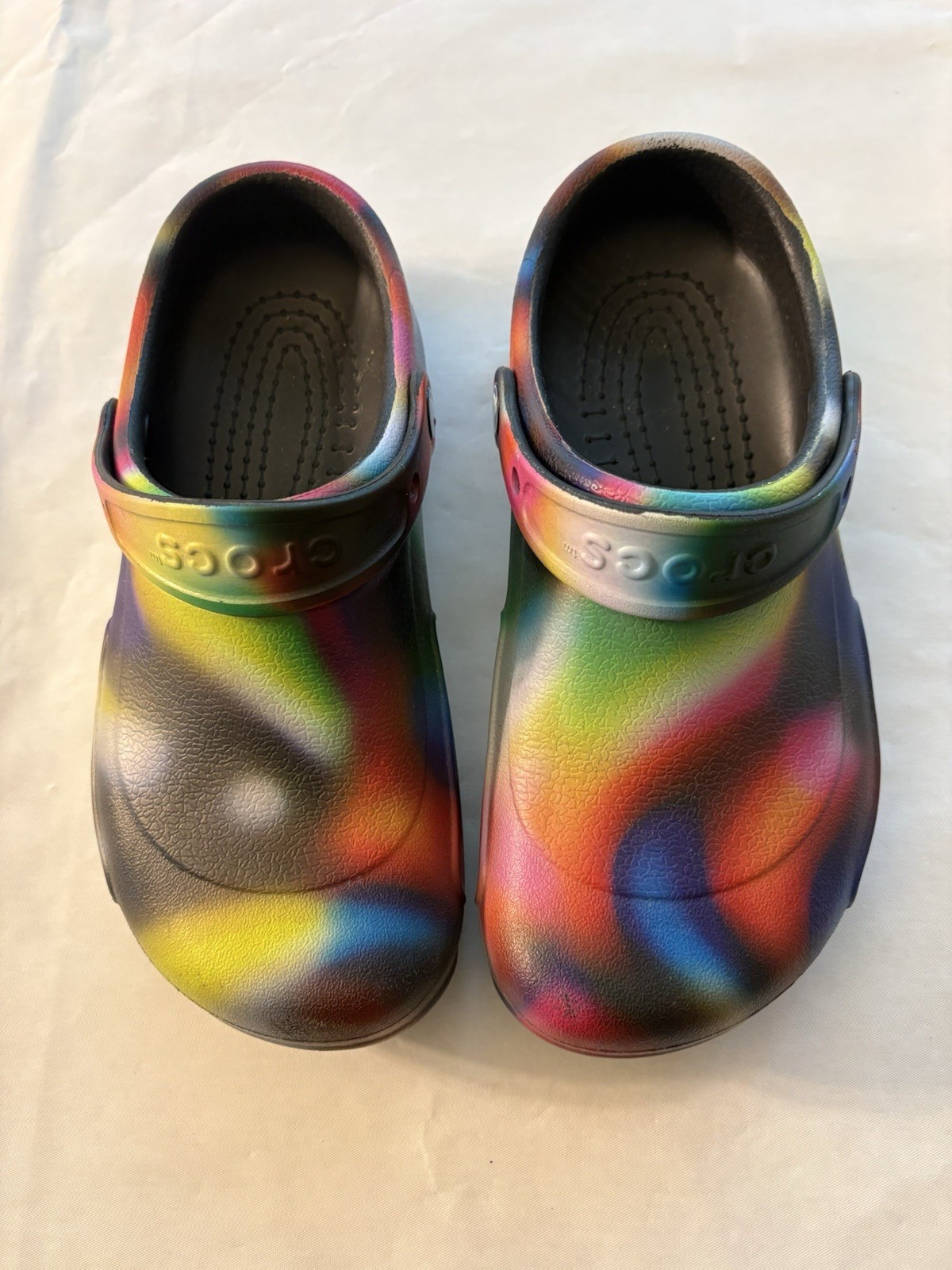 Crocs Bistro Graphic Slip Resistant Clog Neon Tie Dye Work Men’s 6 Woman’s 8