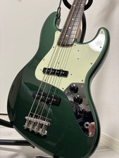 Fender Japan basso jazz tradizionale anni 60 invecchiato Sherwood verde con custodia dal Giappone
